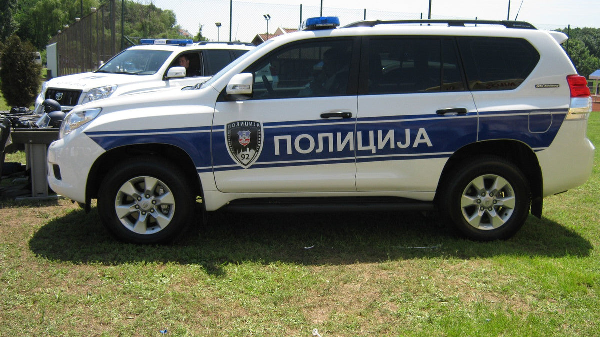 Belgrade : un garde attaqué devant l’ambassade d’Israël, la Serbie relève son alerte