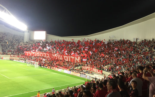 À dix presque tout le match, le Hapoel Tel-Aviv bat Tibériade 1–0
