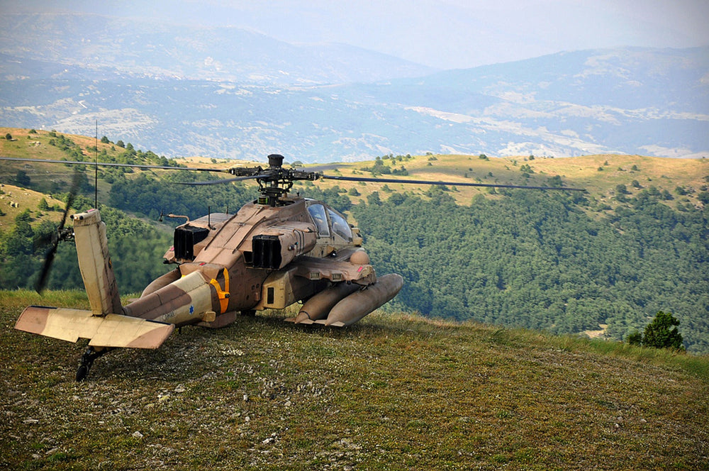 Apache AH-64D israélien en Grèce, 20 juin 2011 — photo d’archive, Israel Defense Forces, CC BY-SA 2.0