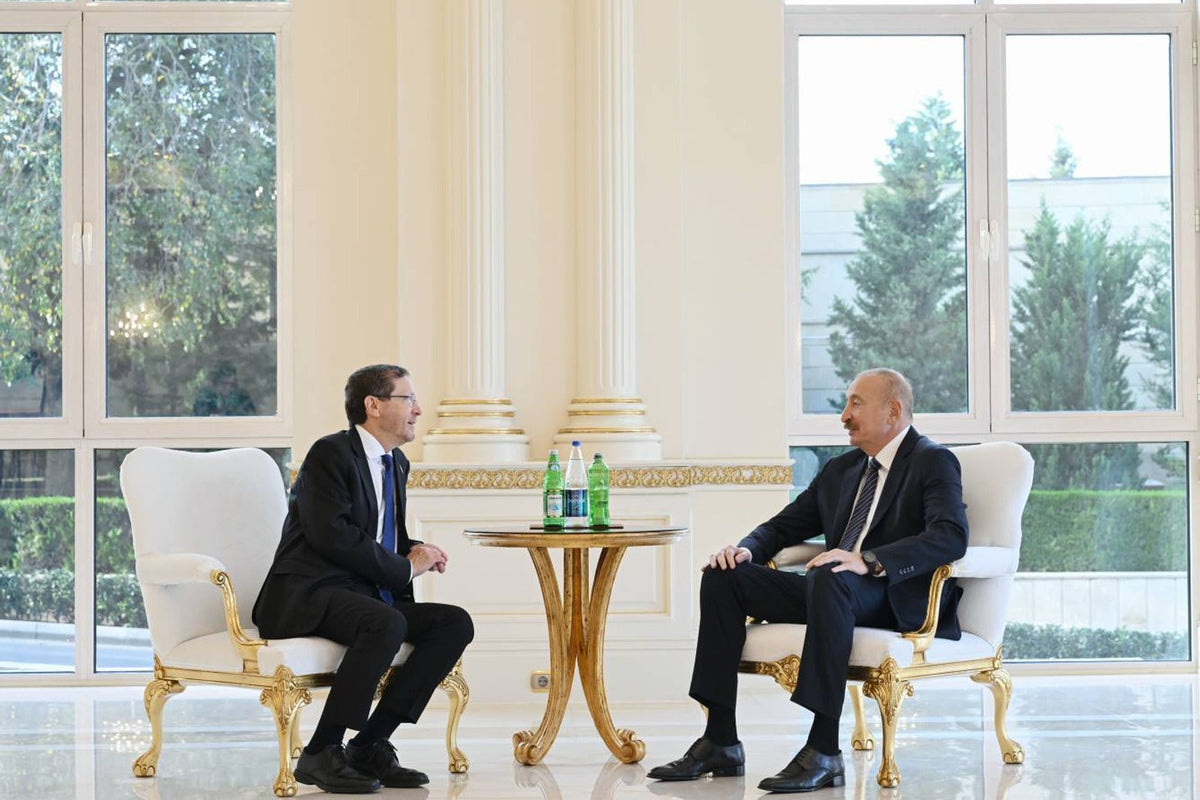 Herzog rencontre Aliyev à Bakou avant le sommet CICA